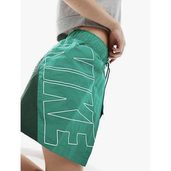 Nike Sportswear x Nike United Lime Retro Track Skirt FD6946-365 XS Tenniscore - Picture 3 of 8